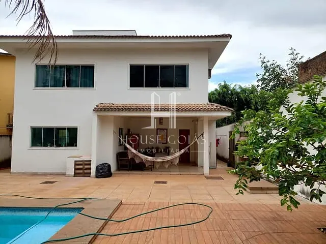 Sobrado com 468m² 4 quartos e 1 banheiro, à venda, no bairro Jardim América em Goiânia