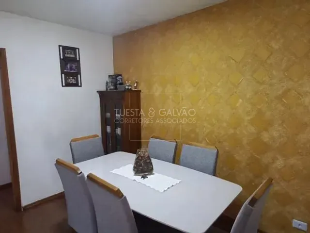 Sobrado com 115m² 3 quartos e 2 banheiros, à venda, no bairro Xaxim em Curitiba
