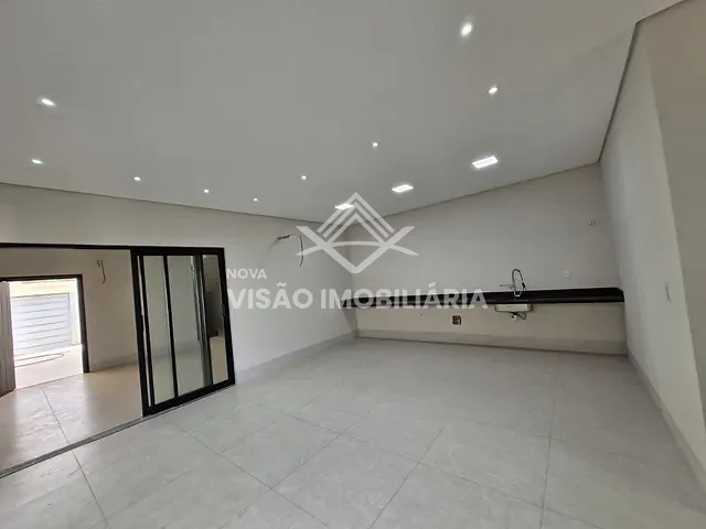 Sobrado 3 quartos e 3 banheiros, à venda, no bairro Jardim Maringá em Sinop