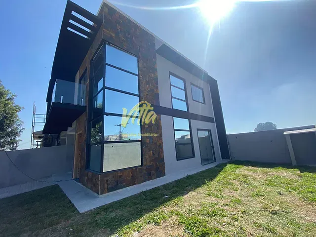 Sobrado com 120m² 3 quartos e 3 banheiros, à venda, no bairro Fazenda Velha em Araucária