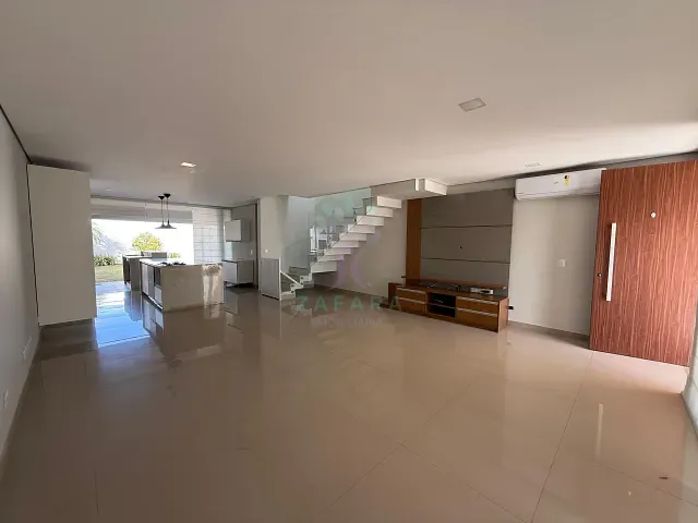 Sobrado com 180m² 3 quartos e 4 banheiros, à venda ou para alugar, no bairro Vila Nascente em Campo Grande