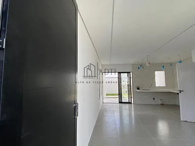 Sobrado 3 quartos e 2 banheiros, à venda, no bairro Jardim das Bandeiras em Mogi das Cruzes