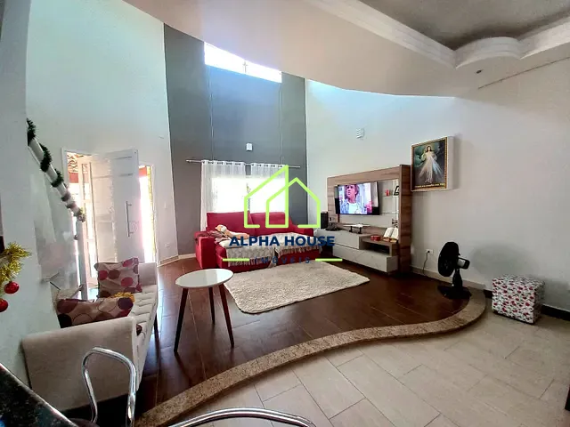 Sobrado com 250m² 2 quartos e 2 banheiros, à venda, no bairro Residencial Pasin em Pindamonhangaba