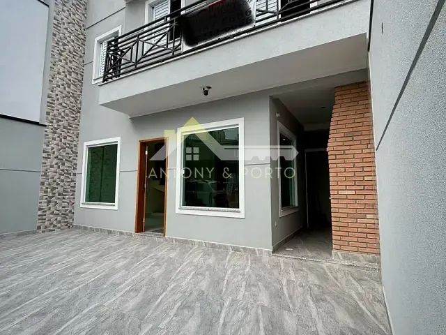 Sobrado 3 quartos e 2 banheiros, à venda, no bairro Parque Vitória em São Paulo