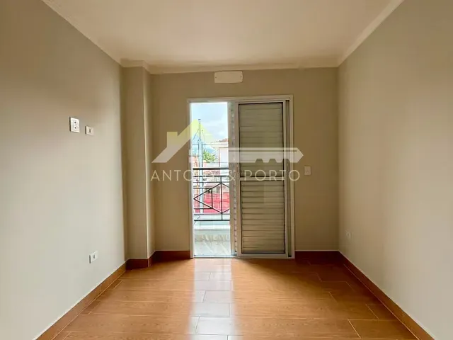 Sobrado 3 quartos e 2 banheiros, à venda, no bairro Parque Vitória em São Paulo
