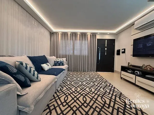 Sobrado com 150m² 3 quartos e 3 banheiros, à venda, no bairro Parque Lagoa Dourada em Maringá