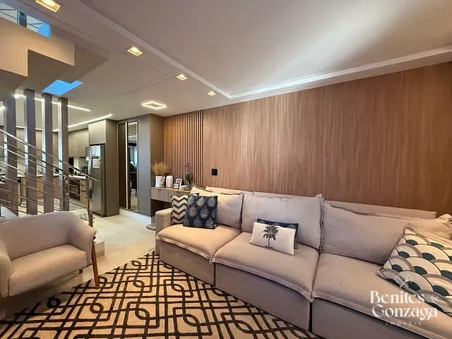 Sobrado com 150m² 3 quartos e 3 banheiros, à venda, no bairro Parque Lagoa Dourada em Maringá
