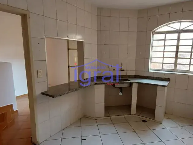 Sobrado 2 quartos e 2 banheiros, para alugar, no bairro Vila Fachini em São Paulo