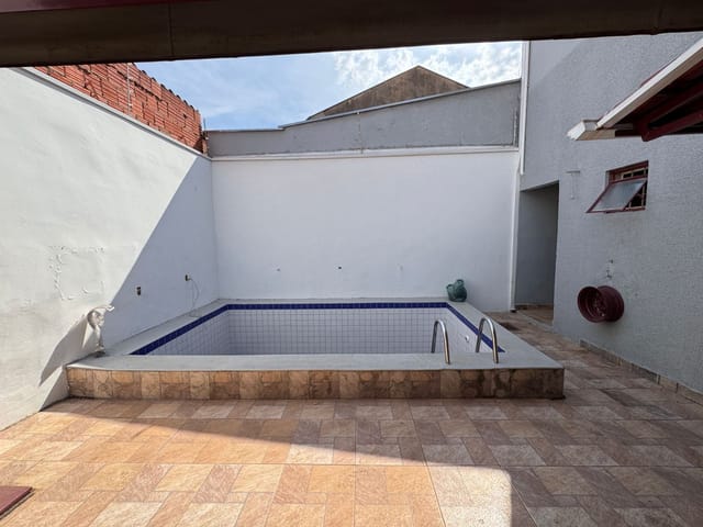 Sobrado com 126m² 2 quartos e 3 banheiros, à venda, no bairro Conjunto Habitacional Parque da Floresta em Campinas