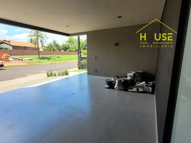 Sobrado com 210m² 3 quartos e 5 banheiros, à venda, no bairro Cecap II em Votuporanga