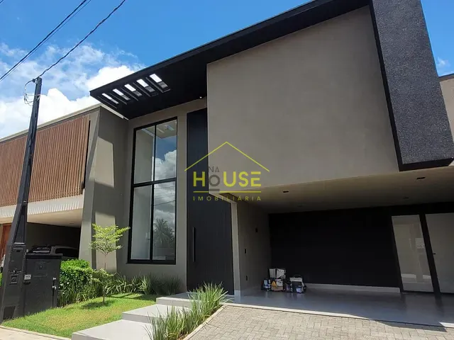 Sobrado com 210m² 3 quartos e 5 banheiros, à venda, no bairro Cecap II em Votuporanga