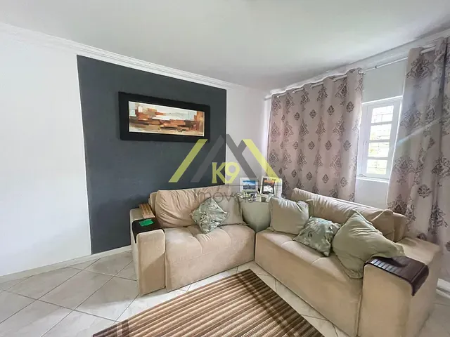 Sobrado com 200m² 3 quartos e 1 banheiro, à venda, no bairro Rio Verde em Colombo