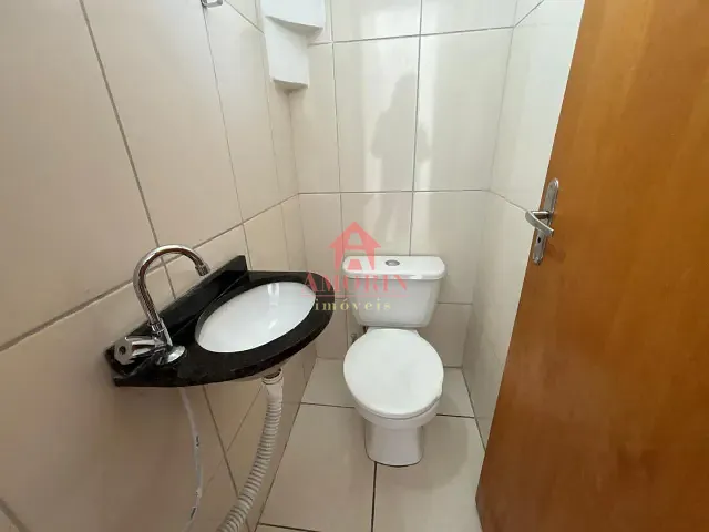 Sobrado com 122m² 3 quartos e 3 banheiros, para alugar, no bairro Fazendinha em Curitiba