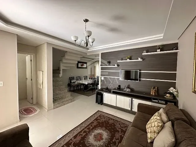 Sobrado com 188m² 3 quartos e 2 banheiros, à venda, no bairro Aristocrata em São José dos Pinhais