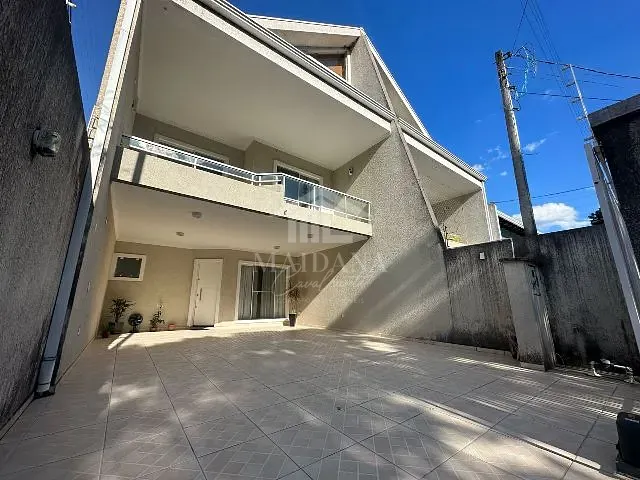 Sobrado com 188m² 3 quartos e 2 banheiros, à venda, no bairro Aristocrata em São José dos Pinhais