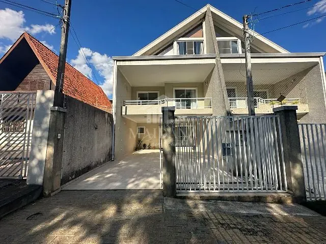 Sobrado com 188m² 3 quartos e 2 banheiros, à venda, no bairro Aristocrata em São José dos Pinhais