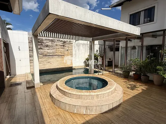 Sobrado com 425m² 6 quartos e 6 banheiros, à venda, no bairro Jardim Atlântico em Goiânia