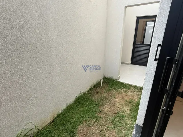 Sobrado com 103m² 3 quartos e 1 banheiro, à venda, no bairro Quiririm em Taubaté