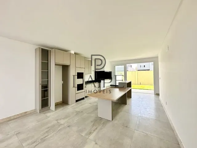 Casa com 282m² 4 quartos e 4 banheiros, à venda, no bairro centro  em Xangri-Lá