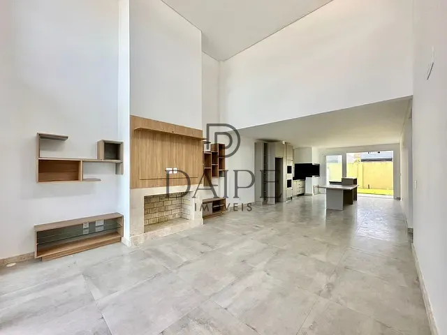 Casa com 282m² 4 quartos e 4 banheiros, à venda, no bairro centro  em Xangri-Lá