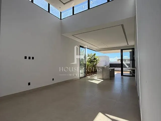 Casa com 360m² 3 quartos e 4 banheiros, à venda, no bairro Condomínio Terras Alpha Anápolis em Anápolis
