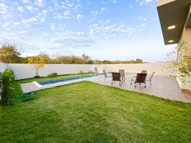 Casa com 498m² 3 quartos e 4 banheiros, à venda, no bairro Condomínio Florais Itália em Cuiabá
