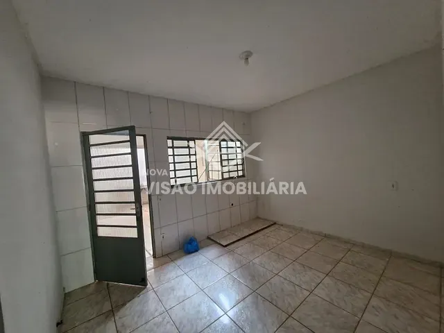 Sobrado 2 quartos e 2 banheiros, à venda, no bairro Setor Residencial Sul em Sinop