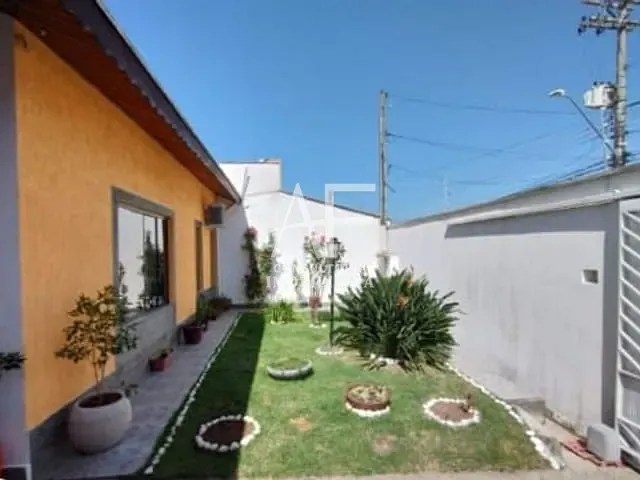 Sobrado com 250m² 3 quartos e 2 banheiros, à venda, no bairro Jardim Independência em Taubaté