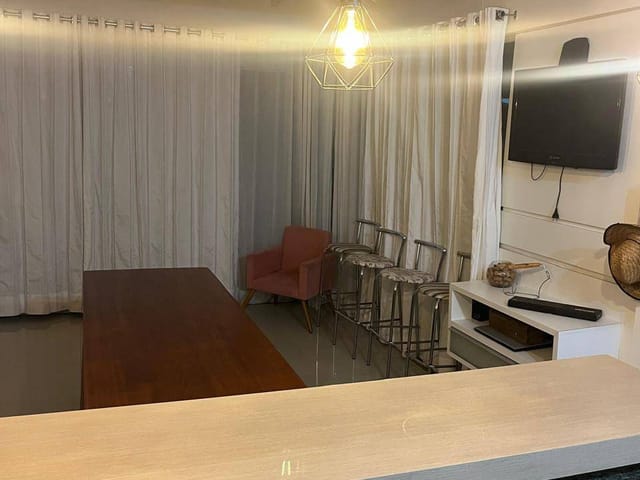 Sobrado com 182m² 3 quartos e 2 banheiros, à venda, no bairro Dom Bosco em Itajaí