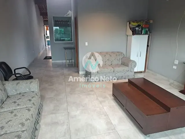 Sobrado com 250m² 4 quartos e 2 banheiros, à venda, no bairro Parque Sao Vicente em Mauá