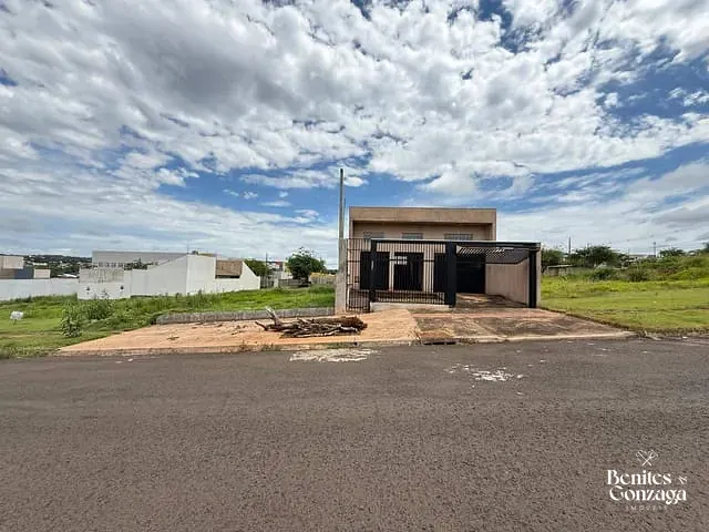 Sala com 400m² 3 quartos e 1 banheiro, à venda, no bairro Jd Espanha em Maringá