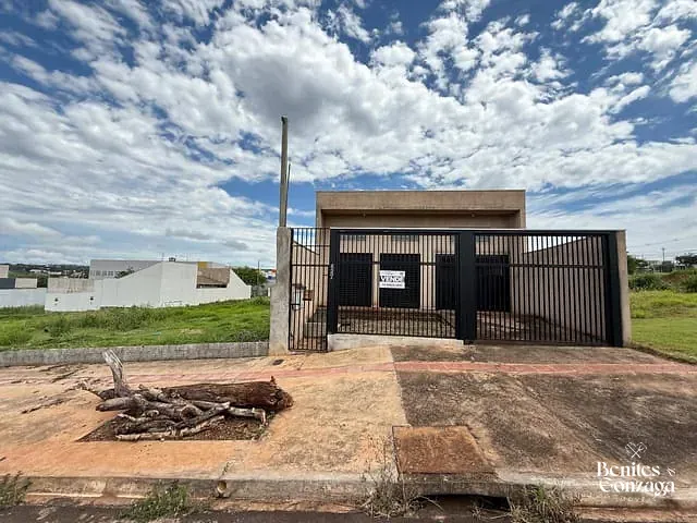 Sala com 400m² 3 quartos e 1 banheiro, à venda, no bairro Jd Espanha em Maringá
