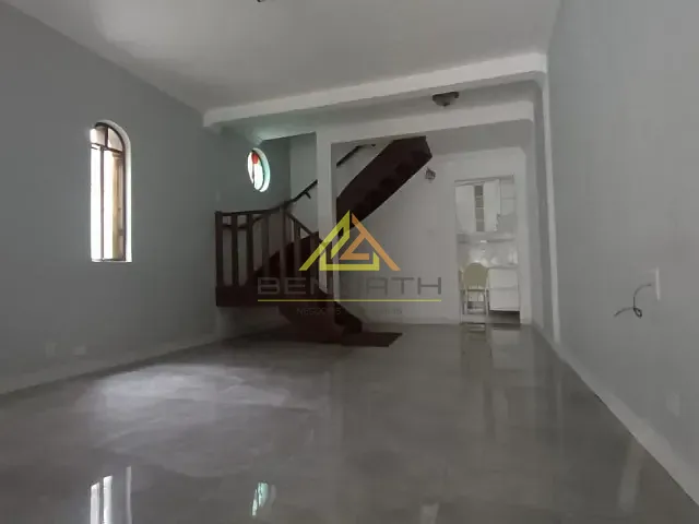 Sobrado com 200m² 5 quartos e 3 banheiros, à venda, no bairro Santana em São Paulo