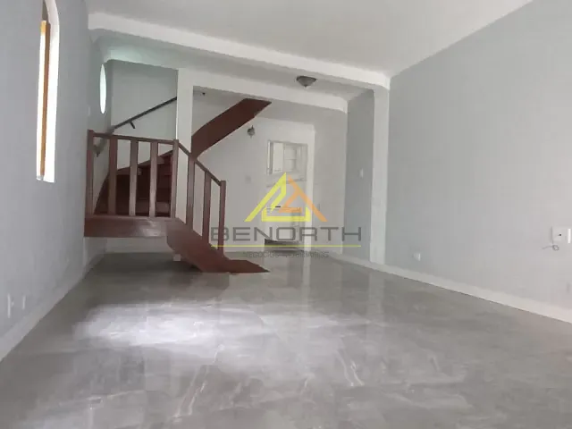 Sobrado com 200m² 5 quartos e 3 banheiros, à venda, no bairro Santana em São Paulo