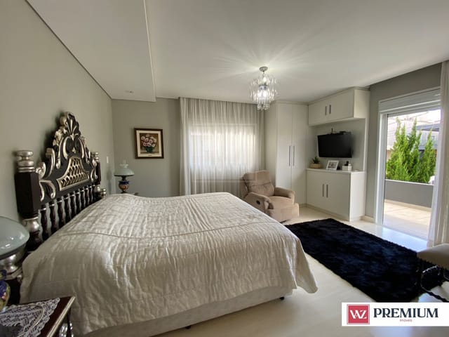 Casa com 586m² 3 quartos e 5 banheiros, à venda, no bairro Estrela em Ponta Grossa