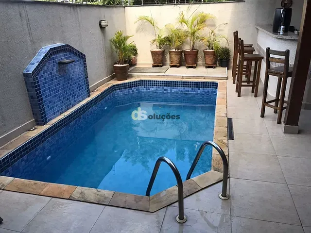 Sobrado com 240m² 3 quartos e 5 banheiros, à venda, no bairro Vila Irmãos Arnoni em São Paulo