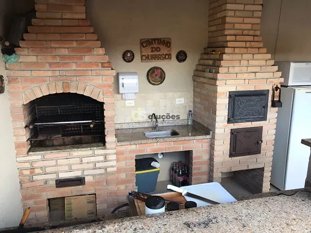 Sobrado com 240m² 3 quartos e 5 banheiros, à venda, no bairro Vila Irmãos Arnoni em São Paulo