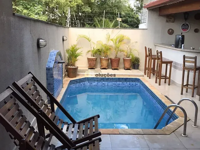 Sobrado com 240m² 3 quartos e 5 banheiros, à venda, no bairro Vila Irmãos Arnoni em São Paulo