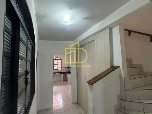 Sobrado com 125m² 3 quartos e 2 banheiros, à venda, no bairro Jardim Altos do Itavuvu em Sorocaba
