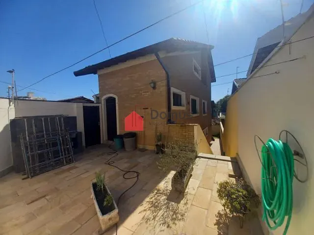 Sobrado com 300m² 4 quartos e 2 banheiros, à venda, no bairro Jardim Boa Vista em Pindamonhangaba