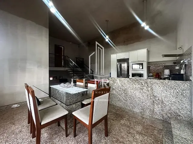 Sobrado com 207m² 2 quartos e 3 banheiros, à venda, no bairro Jardim Boer I em Americana
