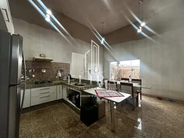 Sobrado com 207m² 2 quartos e 3 banheiros, à venda, no bairro Jardim Boer I em Americana
