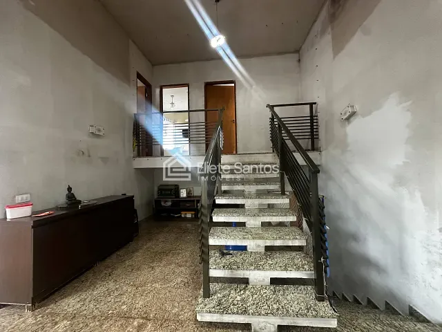 Sobrado com 207m² 2 quartos e 3 banheiros, à venda, no bairro Jardim Boer I em Americana