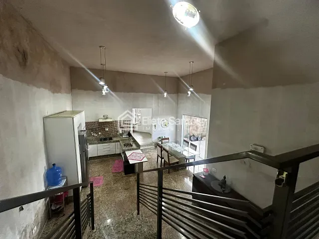 Sobrado com 207m² 2 quartos e 3 banheiros, à venda, no bairro Jardim Boer I em Americana