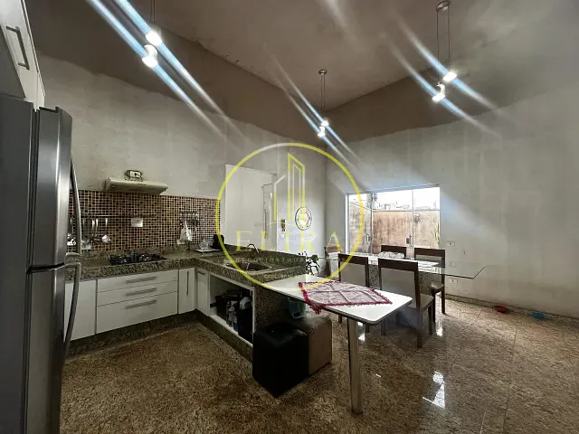 Sobrado com 207m² 2 quartos e 3 banheiros, à venda, no bairro Jardim Boer I em Americana