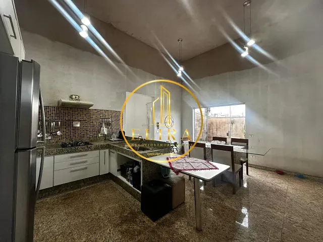 Sobrado com 207m² 2 quartos e 3 banheiros, à venda, no bairro Jardim Boer I em Americana