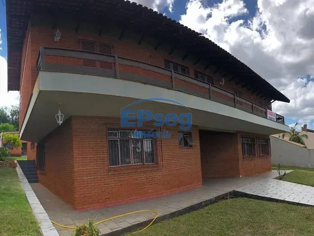 Sobrado com 1000m² 4 quartos e 3 banheiros, à venda, no bairro Colina Verde em Londrina