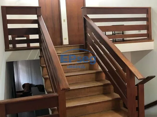 Sobrado com 1000m² 4 quartos e 3 banheiros, à venda, no bairro Colina Verde em Londrina