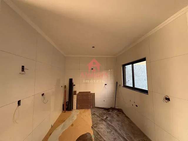 Sobrado com 150m² 3 quartos e 4 banheiros, à venda, no bairro Fazendinha em Curitiba