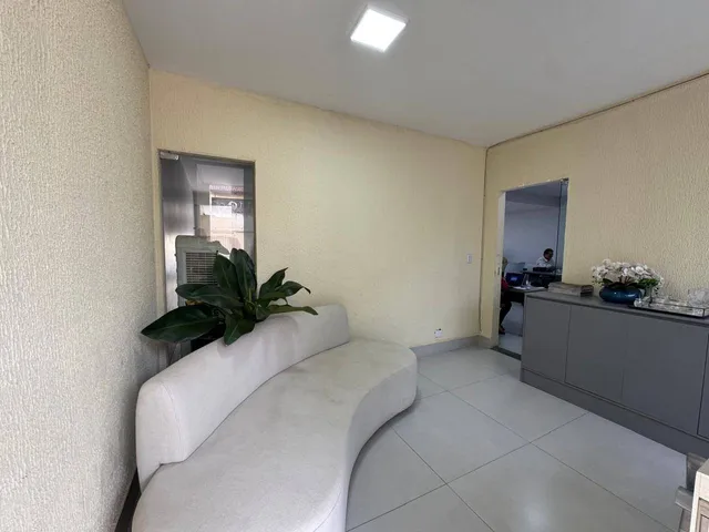 Sobrado com 558m², para alugar, no bairro Jardim América em Goiânia